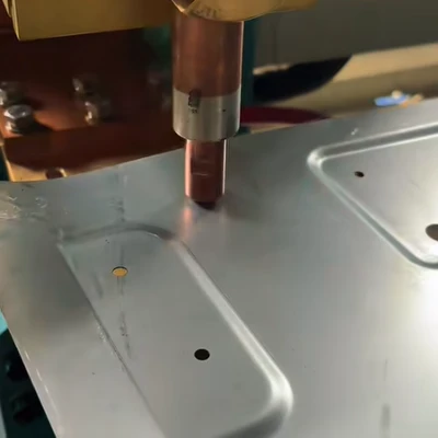 Medium-frequency spot welding of automotive parts Medium-frequency spot welding of automotive parts